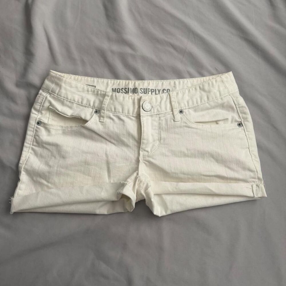 Mossimo Women's Cream and White Shorts